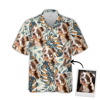 Chemise hawaïenne personnalisée avec visage d’animal de compagnie | Cadeau personnalisé pour les amoureux des animaux de compagnie | Chemise Aloha de couleur beige, plantes et feuilles tropicales lumineuses